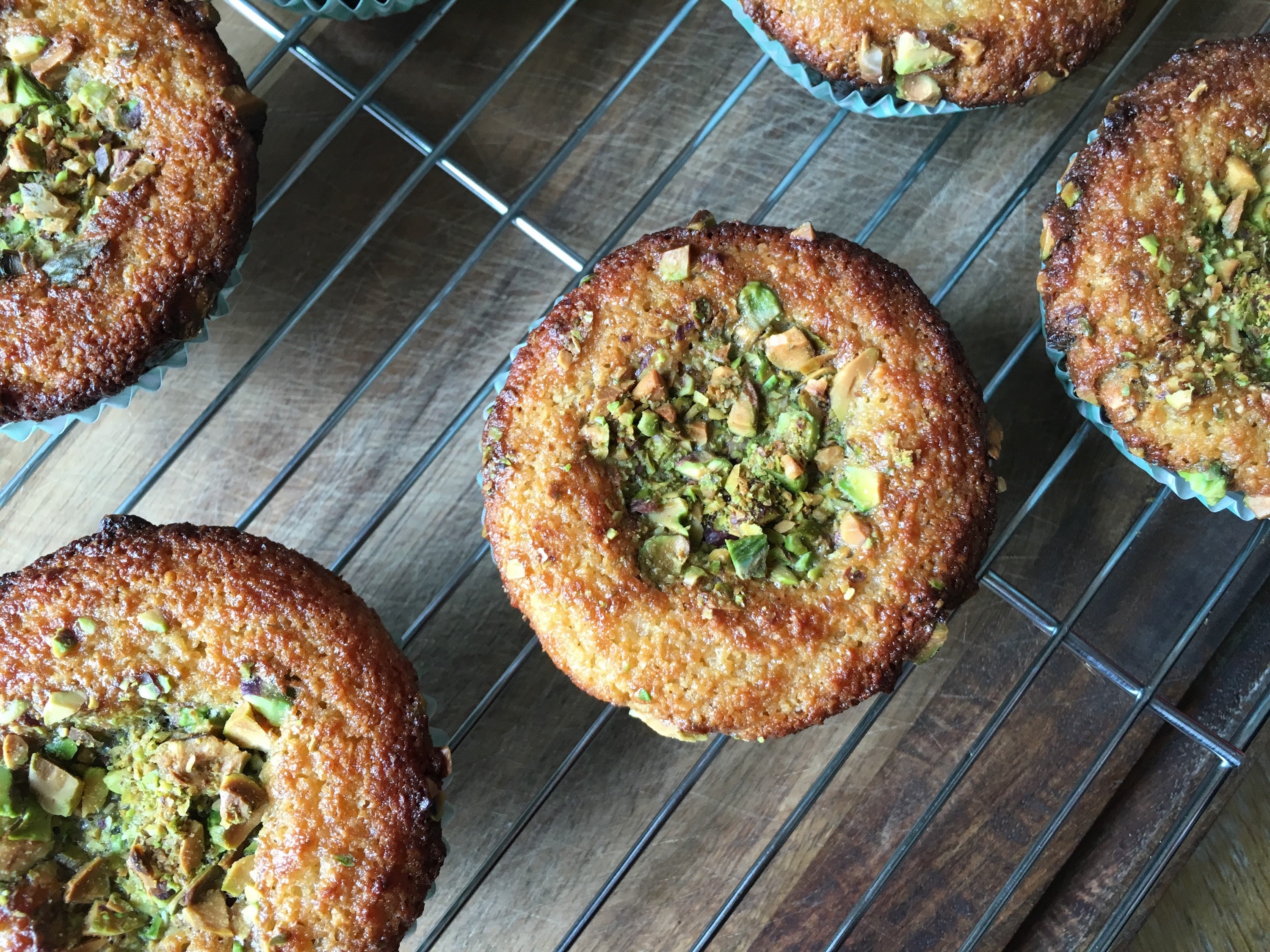 Featured image of post Lemon Cupcakes with Pistachios